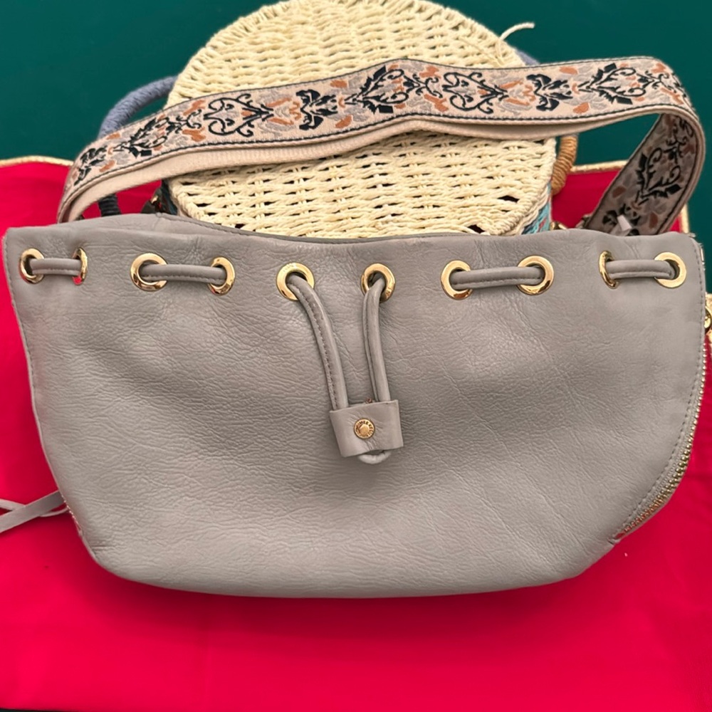 Aimee Kestenberg bag with removable patterned strap, drawstring 4 pockets (OLCC)
